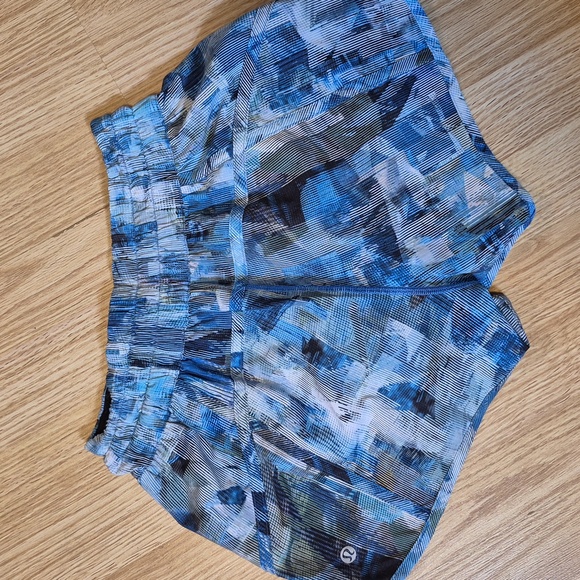 lululemon athletica TRACKER Blue Multi-Color Athletic Shorts - Picture 2 of 5
